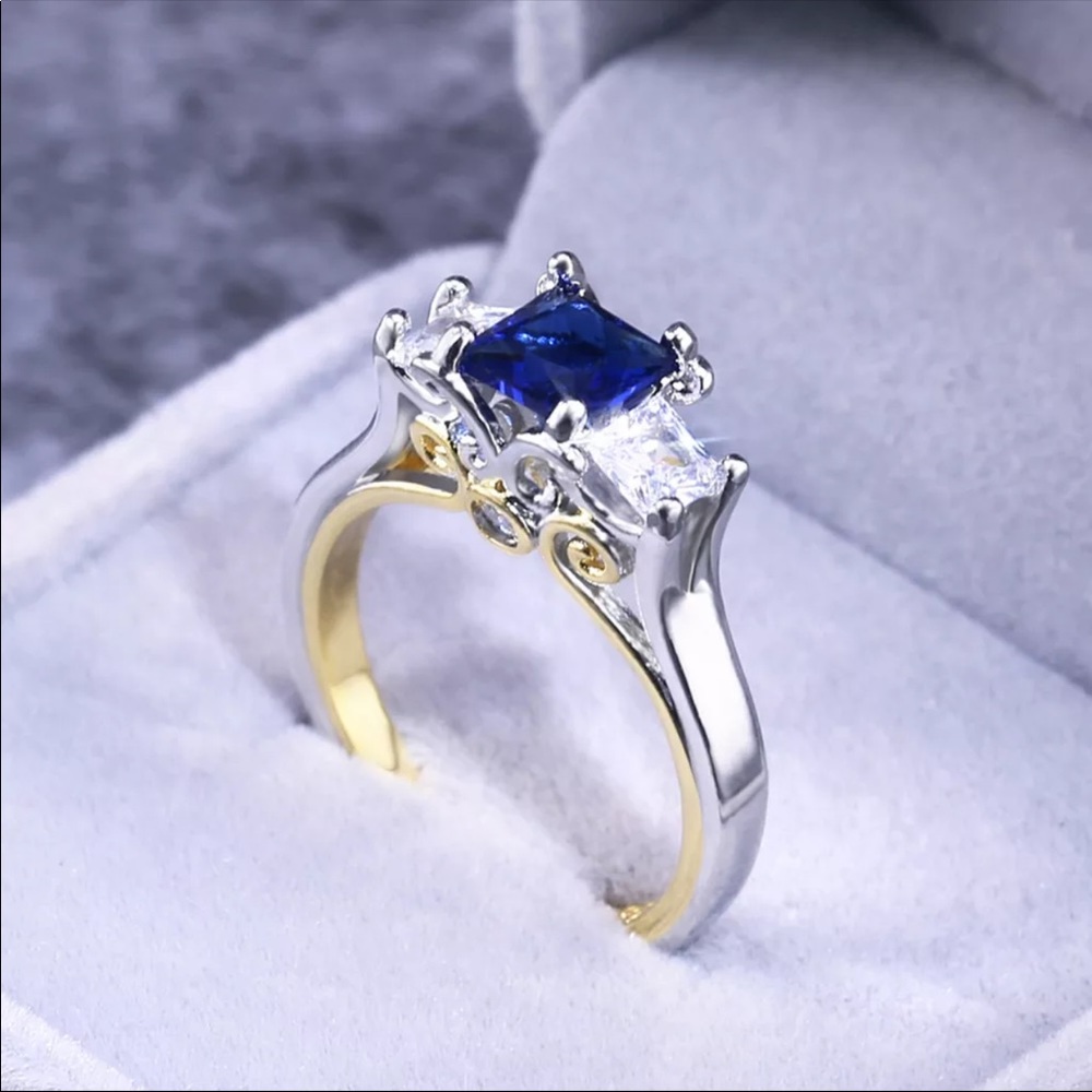 New Two Tone 925 Silver Beautiful Sapphire Ring